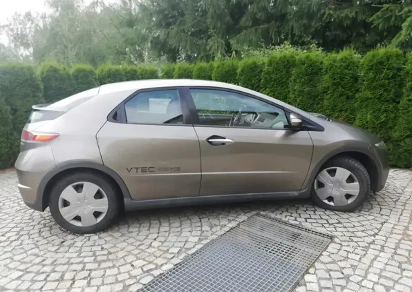 honda świętokrzyskie Honda Civic cena 11900 przebieg: 274300, rok produkcji 2007 z Hel